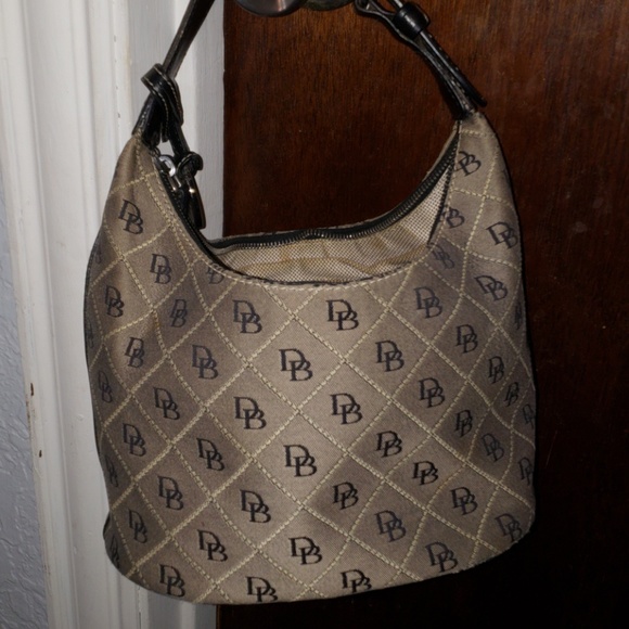 Purse - Picture 3 of 4